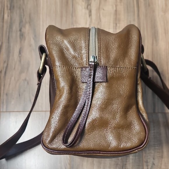 dulce Two Tone Brown Women's Brazalian Leather Handbag - Picture 17 of 17